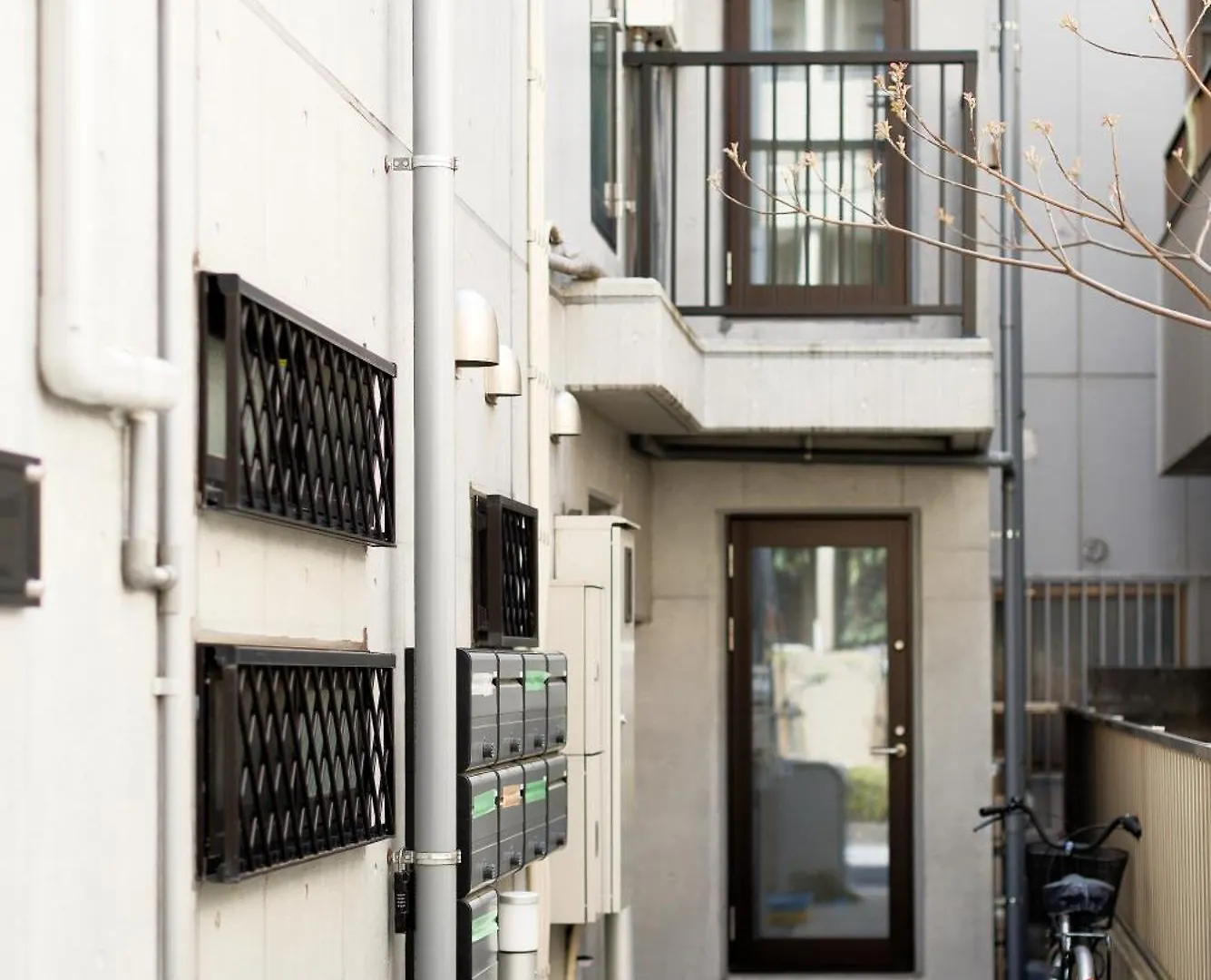 Calm Riverside Inn Close To Ikebukuro Tokyo